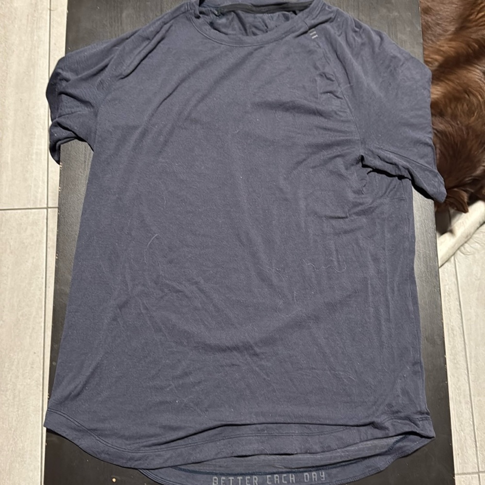 Lululemon shirt
